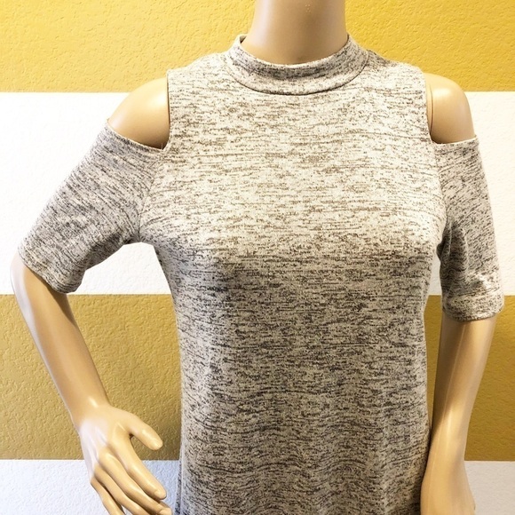 Trendyland gray cold shoulder sweater dress - Picture 2 of 9